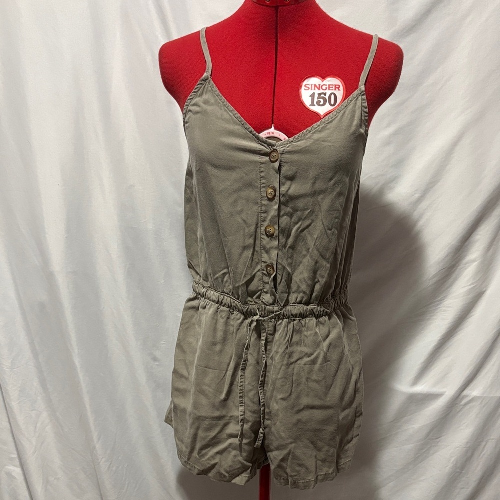 Harlow Olive Green Button-Front Romper XS30